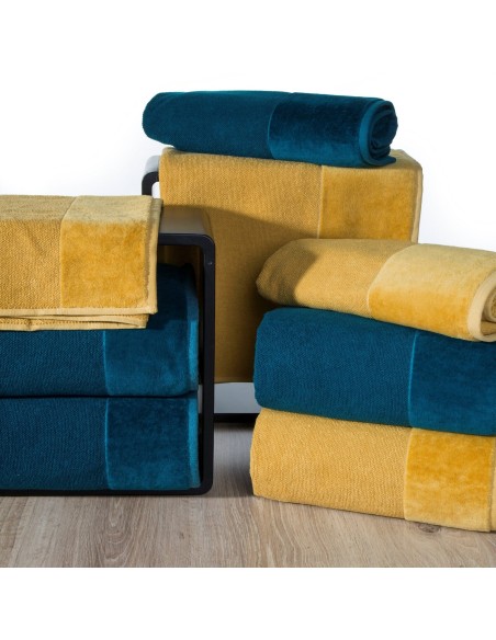 RĘCZNIK LUCY (04) 30 X 50 CM GRAFITOWY