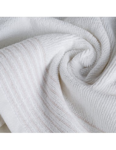 RĘCZNIK LARI (01) 30 X 50 CM BIAŁY