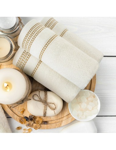 RĘCZNIK AMANDA (07) 30 X 50 CM CZERWONY