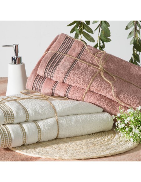 RĘCZNIK AMANDA (07) 30 X 50 CM CZERWONY