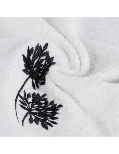 KOMPLET RĘCZNIKÓW 3 56 X 36 X 7 CM BIAŁY