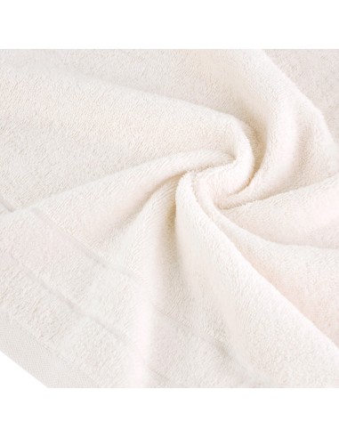 RĘCZNIK DAMLA (07) 30 X 50 CM JASNORÓŻOWY