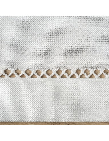 OBRUS EMILY 145 X 240 CM BIAŁY